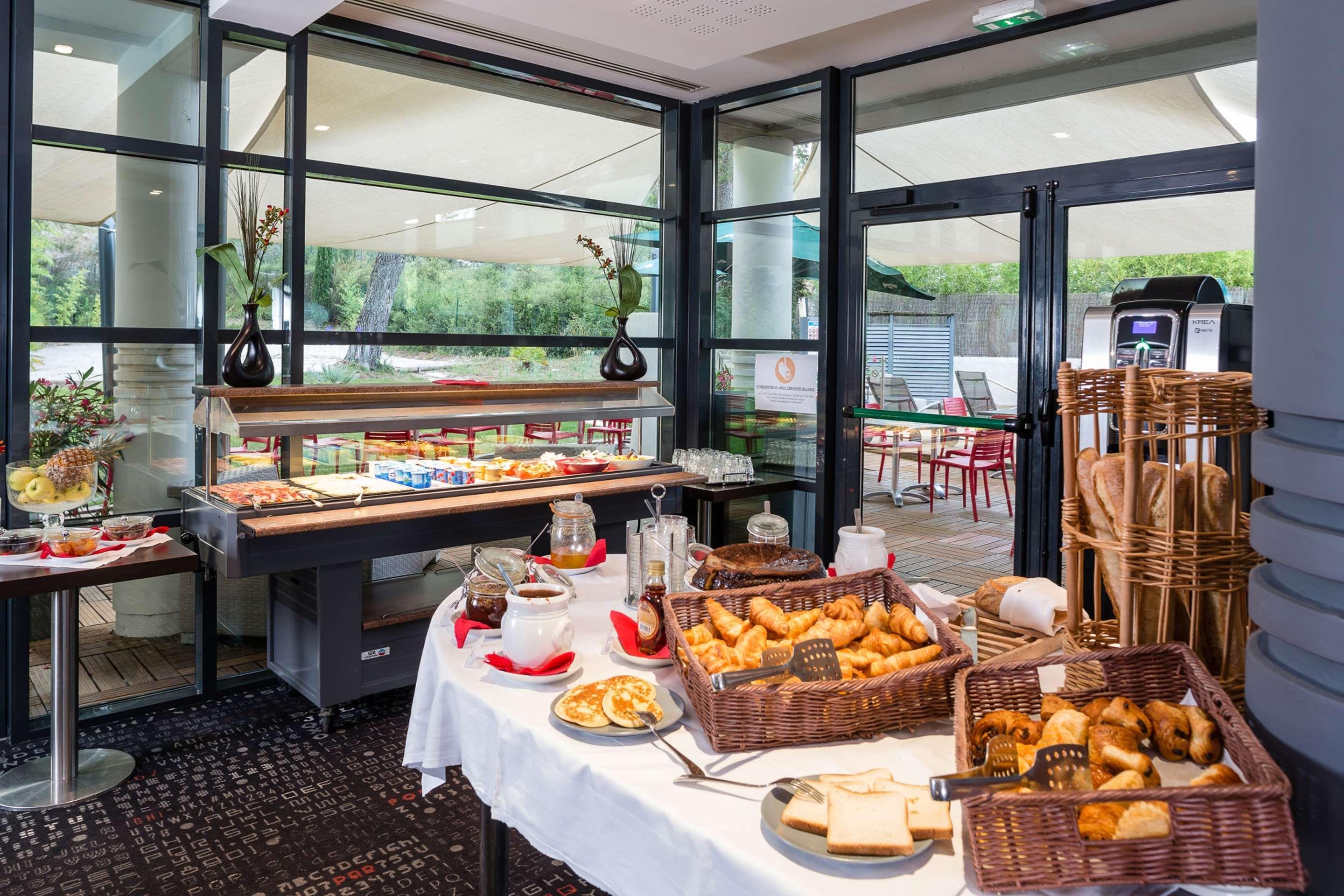 Mercure Aix-En-Provence La Duranne Gare Tgv Kültér fotó