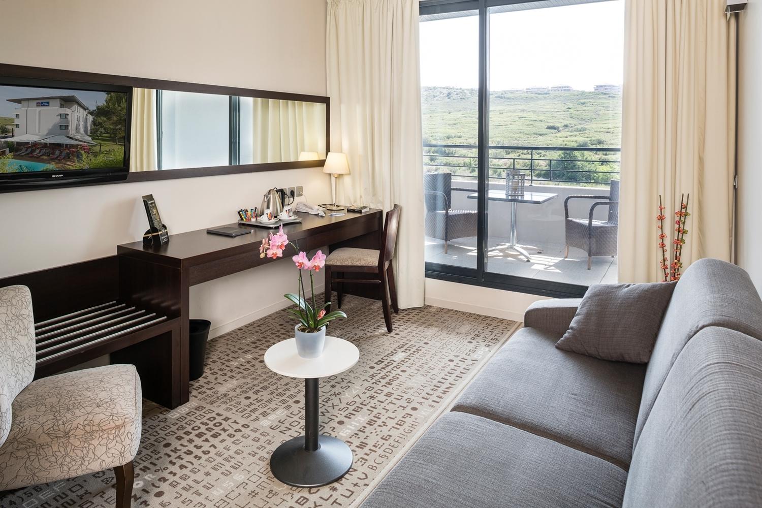 Mercure Aix-En-Provence La Duranne Gare Tgv Kültér fotó