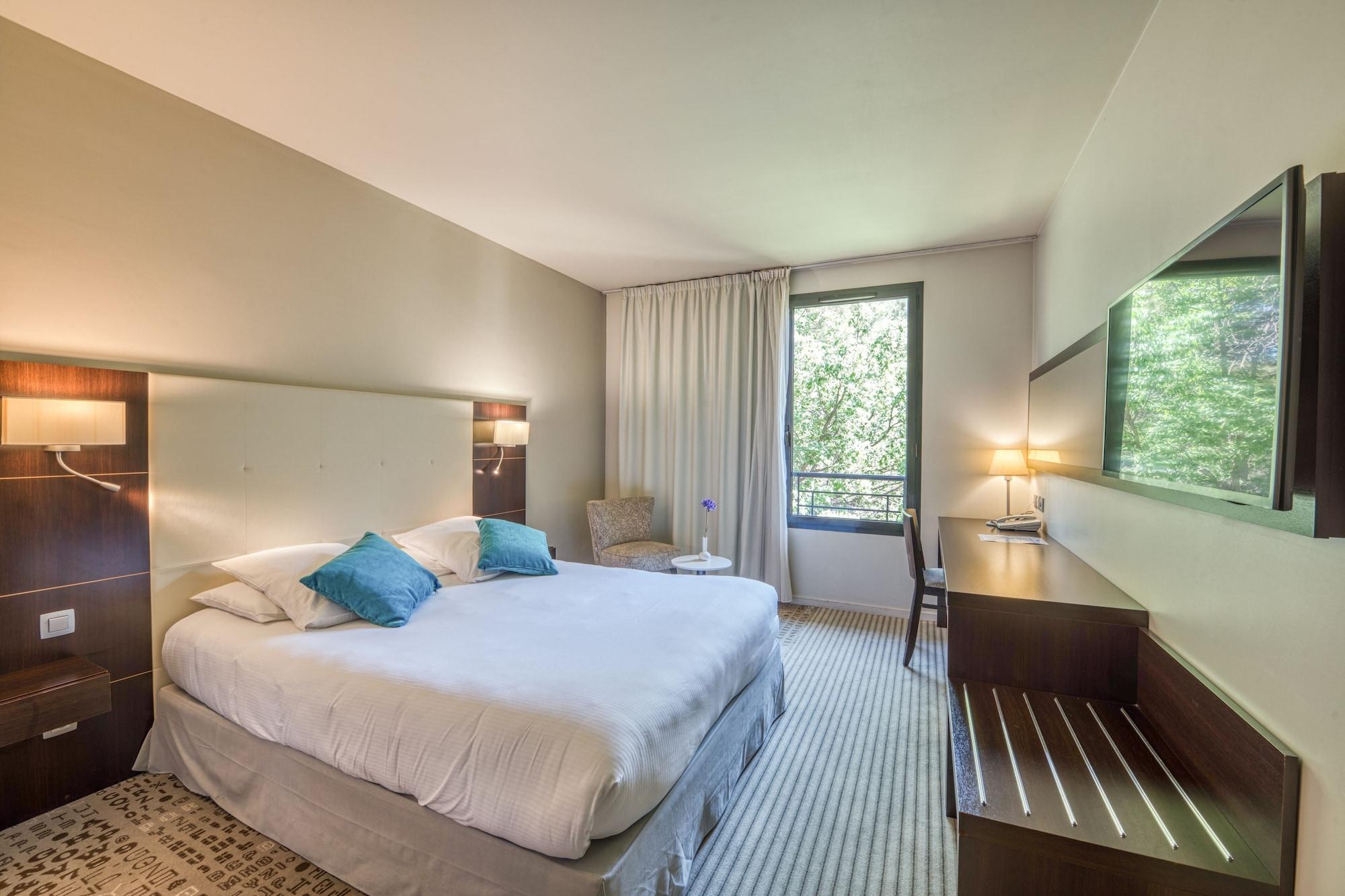 Mercure Aix-En-Provence La Duranne Gare Tgv Kültér fotó