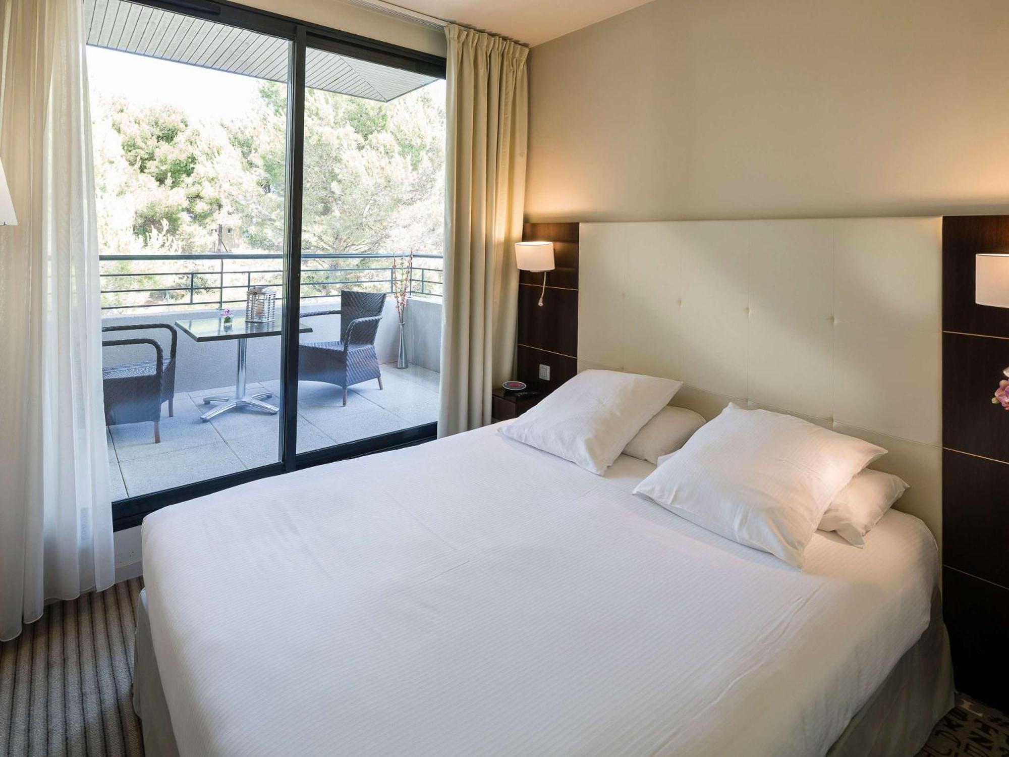 Mercure Aix-En-Provence La Duranne Gare Tgv Kültér fotó