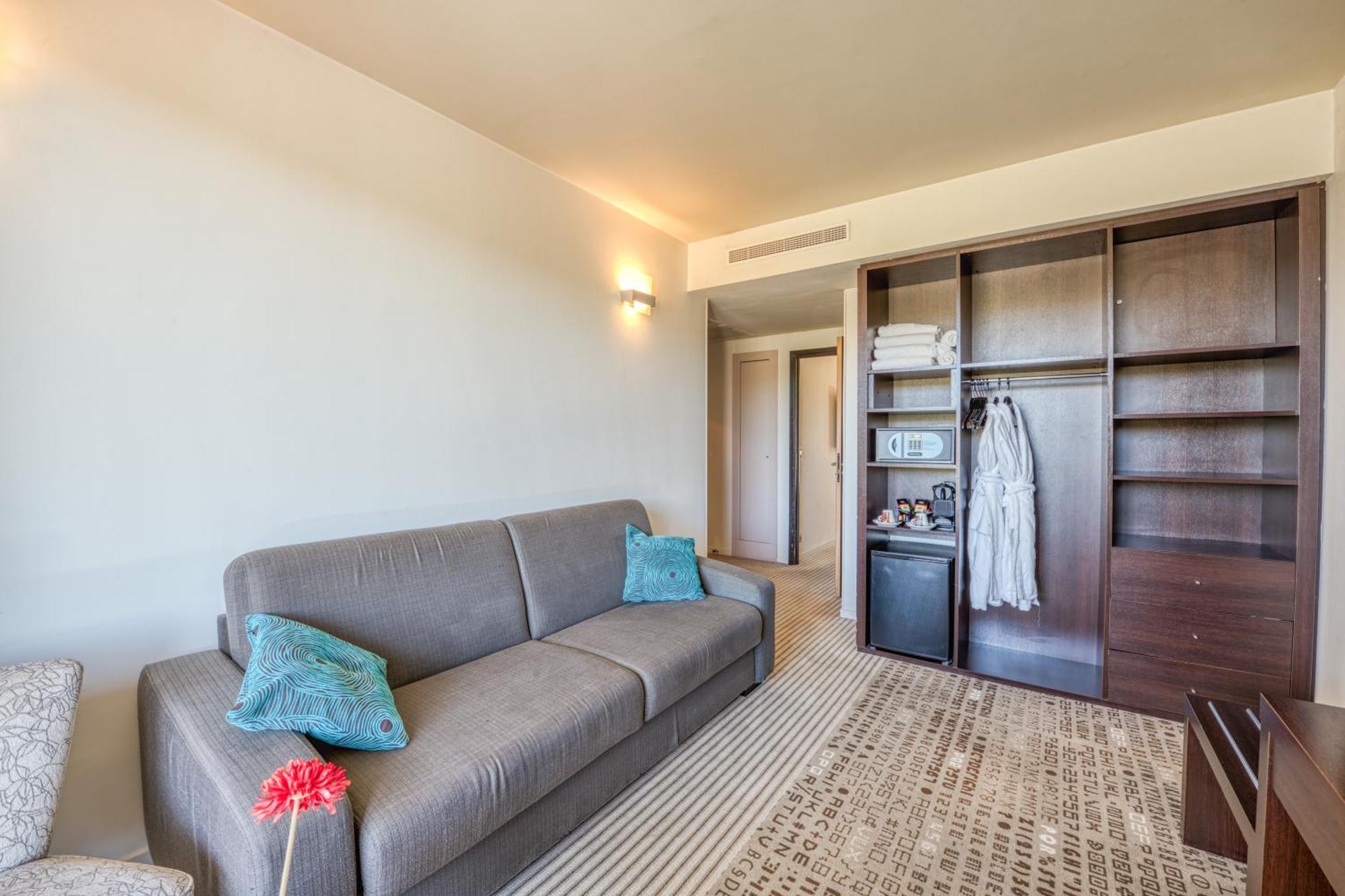 Mercure Aix-En-Provence La Duranne Gare Tgv Kültér fotó