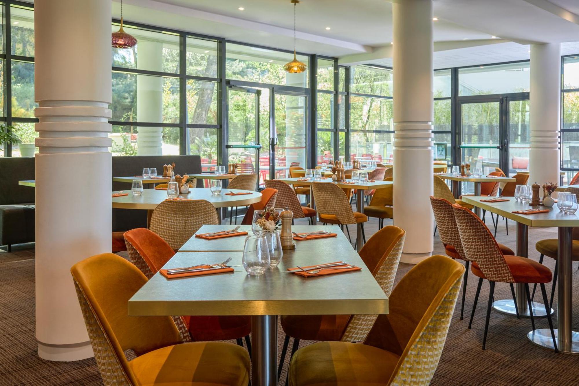 Mercure Aix-En-Provence La Duranne Gare Tgv Kültér fotó