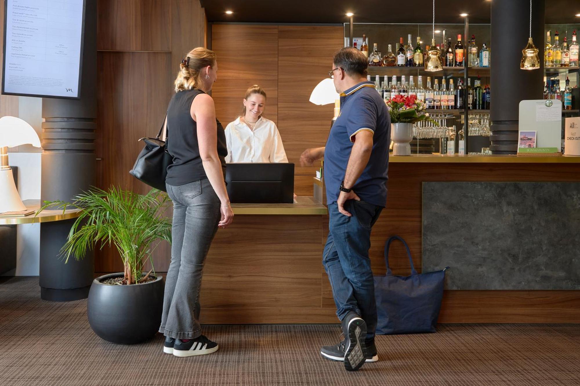 Mercure Aix-En-Provence La Duranne Gare Tgv Kültér fotó
