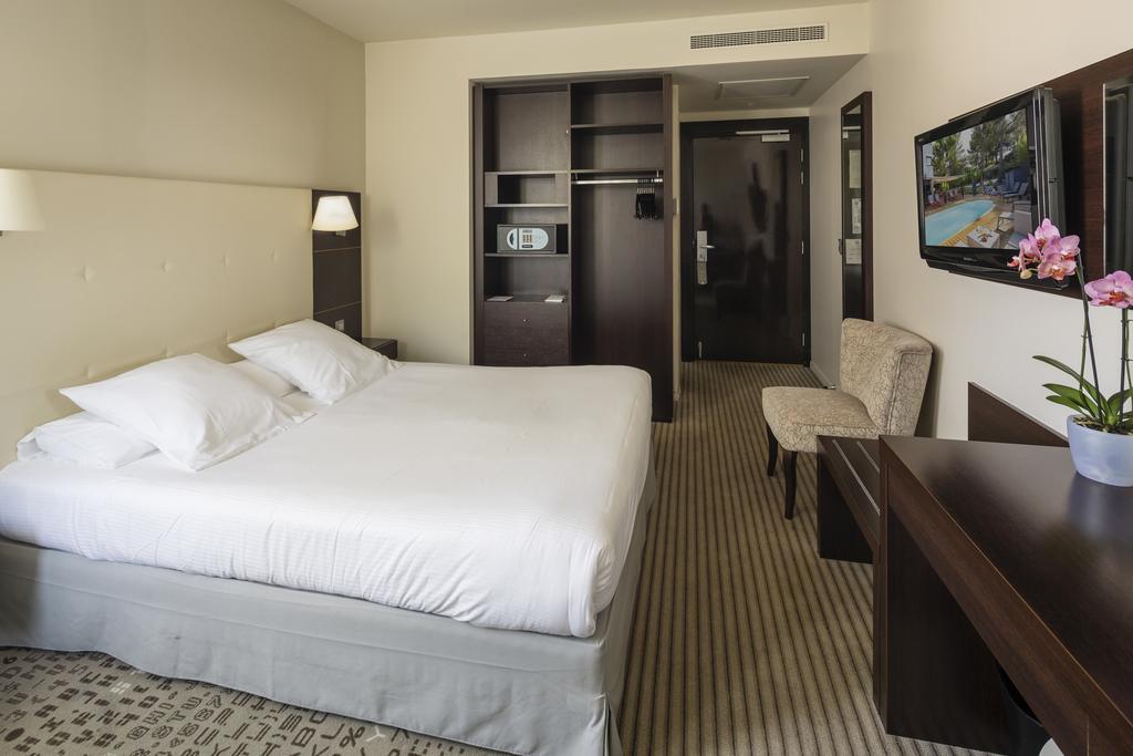 Mercure Aix-En-Provence La Duranne Gare Tgv Szoba fotó